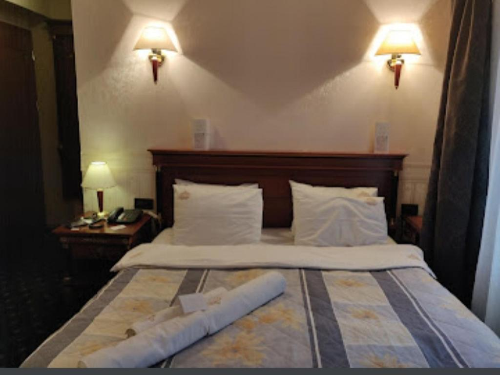 Day 4:	Bahariya Oasis - White Desert